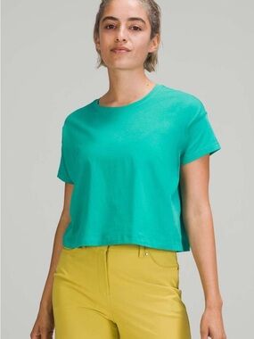 Lululemon Cates Tee Maldives Green